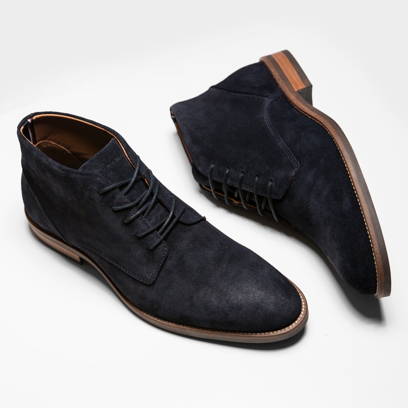 Męskie buty za kostkę TOMMY HILFIGER D2285ALLEN 10B fm56821852403 kolor granatowy