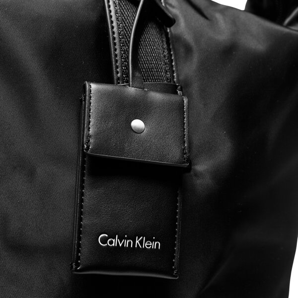 CALVIN KLEIN TORBA CITY NYLON SHOPPER k60k603843001 kolor czarny