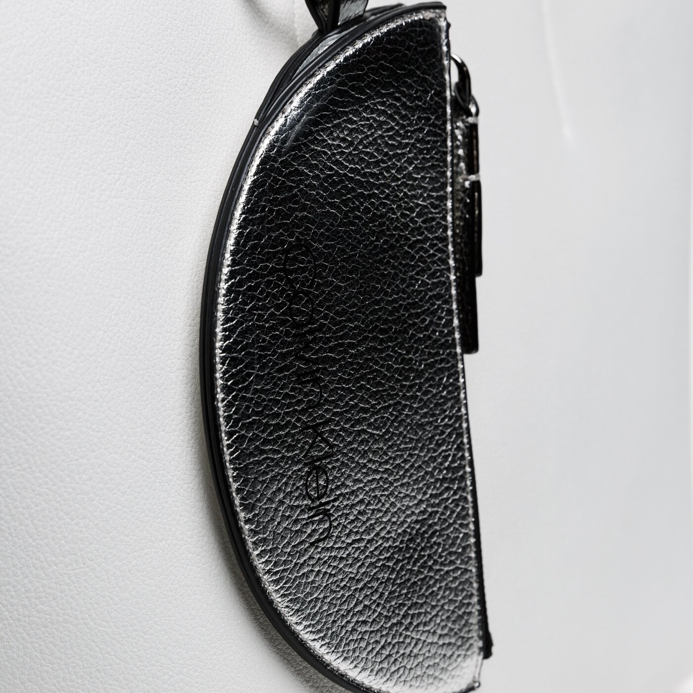 Damska torebka CALVIN KLEIN TOREBKA CK MUST MEDIUM SHOPPER k60k605223107 kolor biały