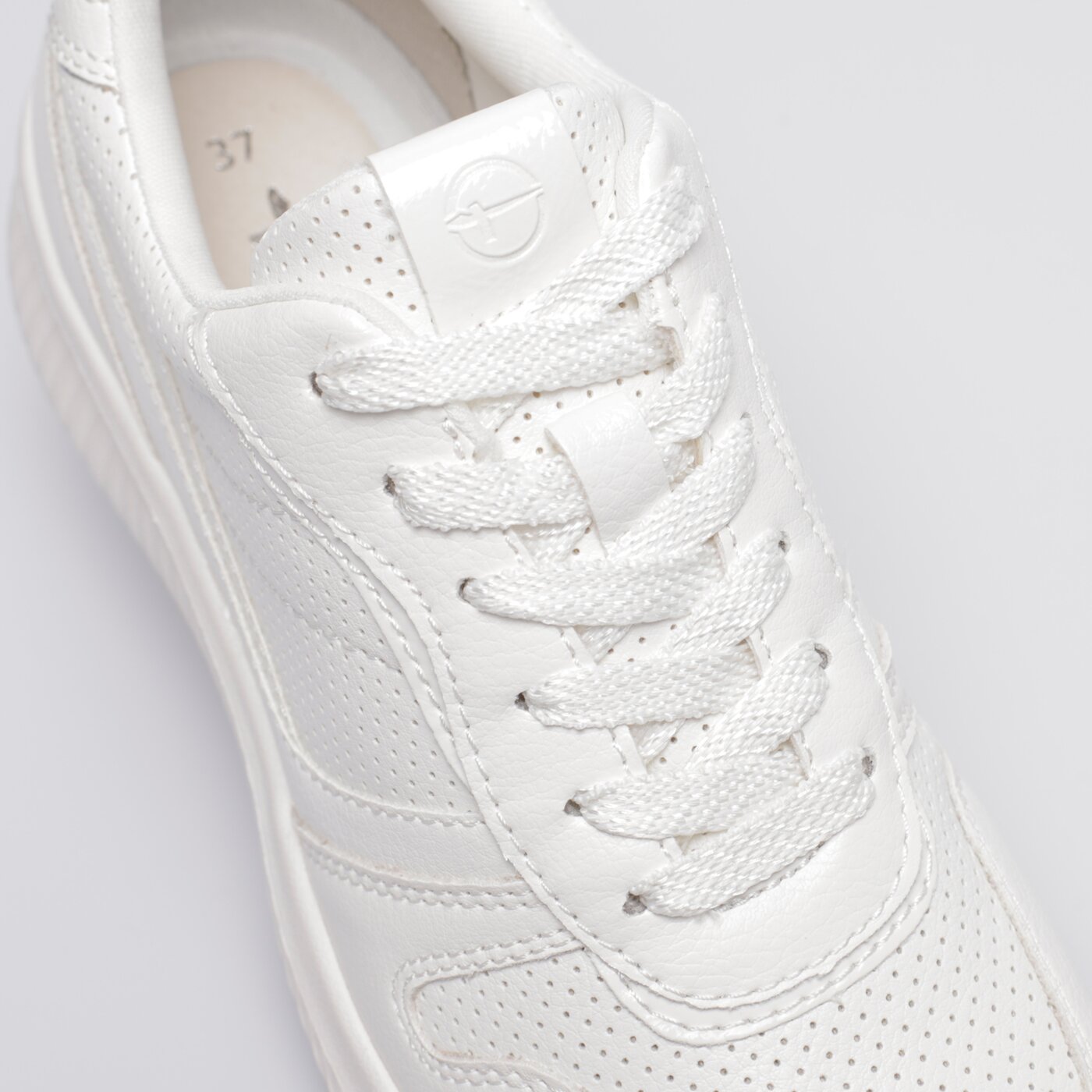 Damskie sneakersy (buty) TAMARIS SNEAKERS 2374628156 kolor biały