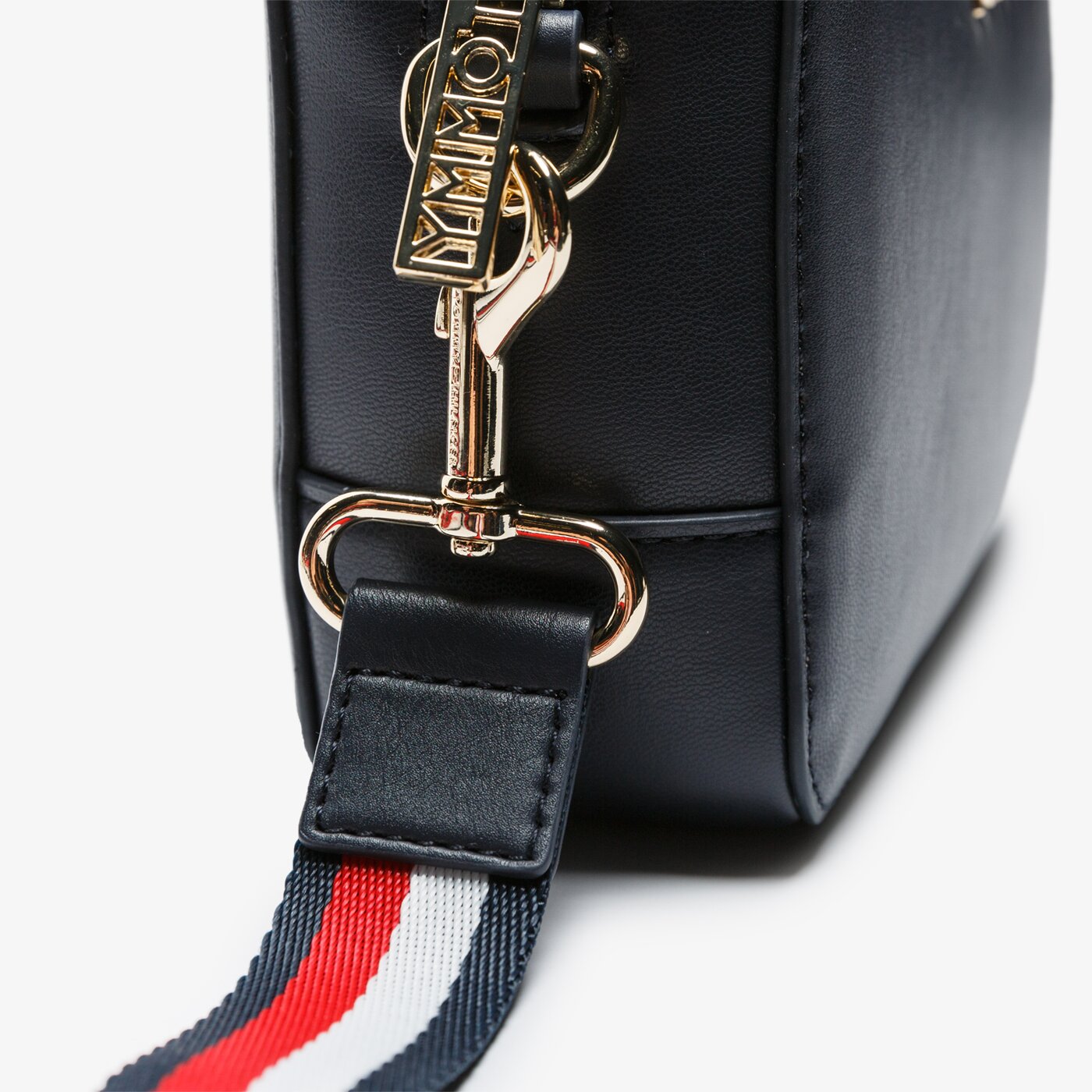 Damska nerka / saszetka TOMMY HILFIGER TOREBKA ICONIC TOMMY CROSSOVER aw0aw07592cjm kolor granatowy