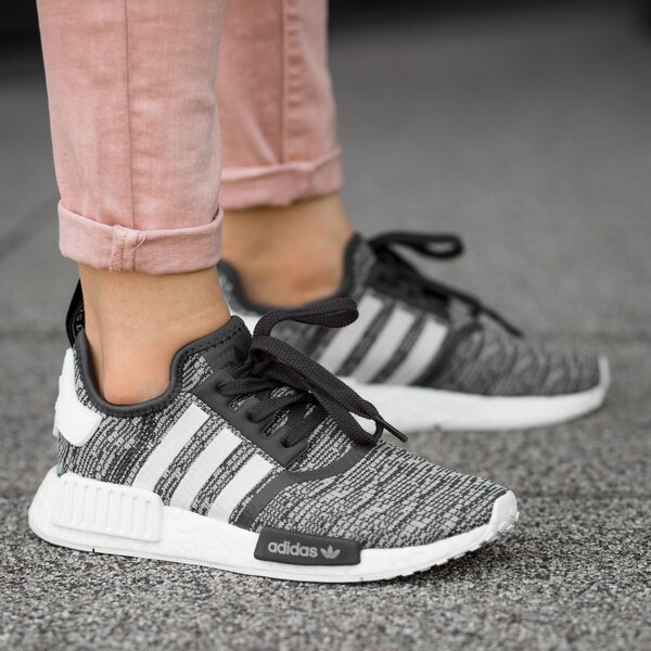 Damskie sneakersy (buty) ADIDAS NMD_R1 W by3035 kolor czarny
