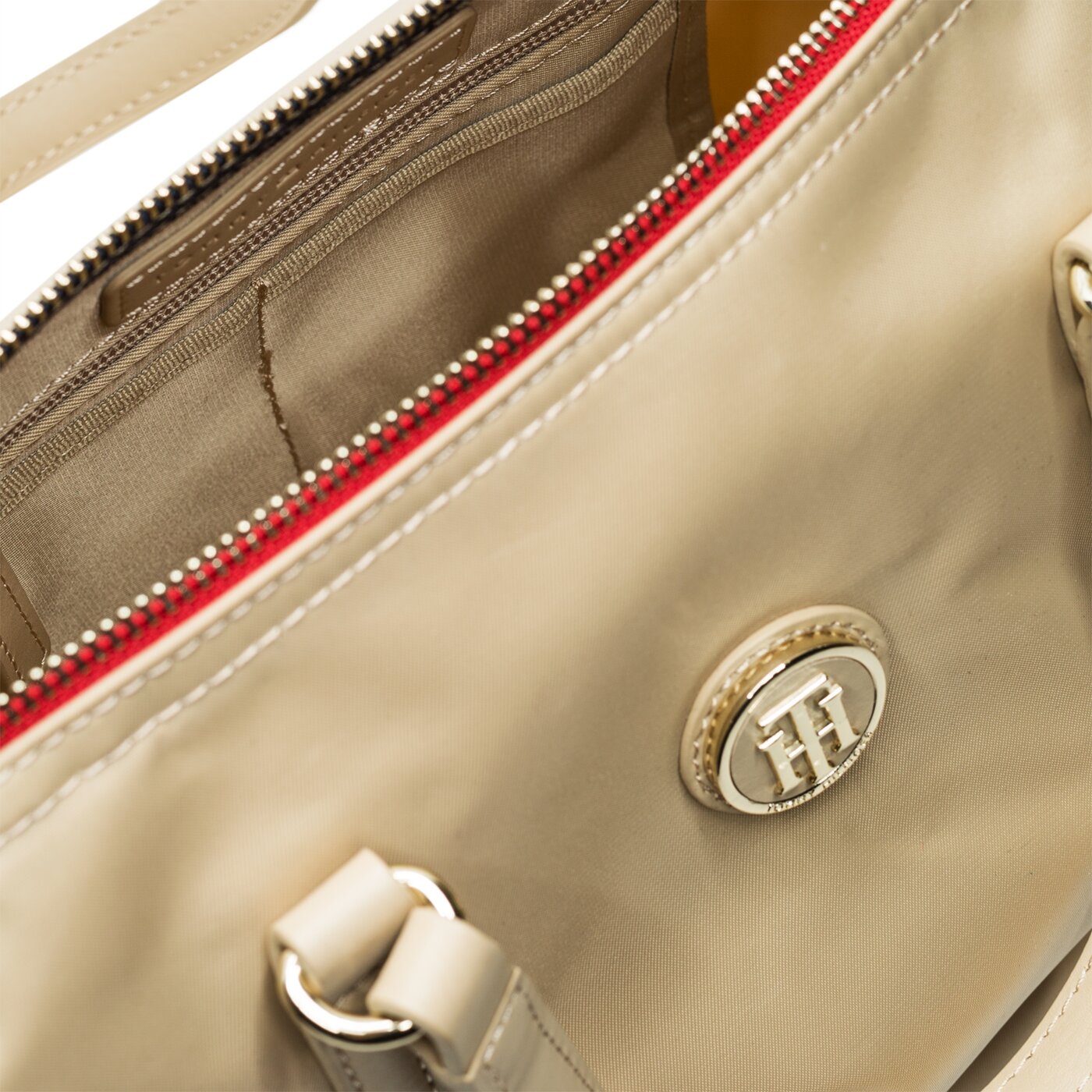 Damska torebka TOMMY HILFIGER TOREBKA POPPY SMALL TOTE aw0aw06407271 kolor beżowy