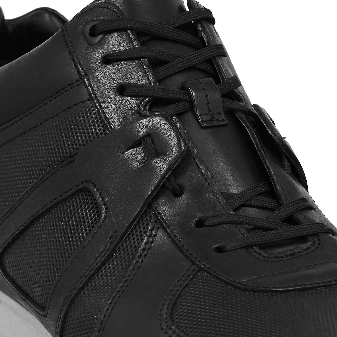 Męskie buty za kostkę CLARKS TRITURN HI BLACK LEATHER 26120692 kolor czarny