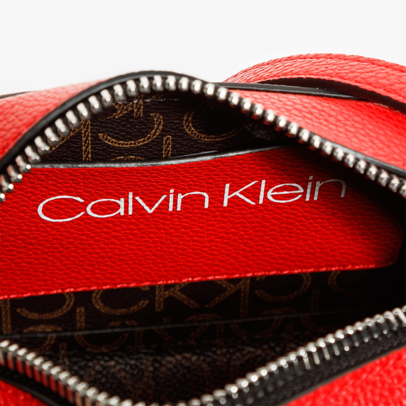 Damska torebka CALVIN KLEIN TOREBKA MUST CAMERABAG k60k605871xa8 kolor czerwony