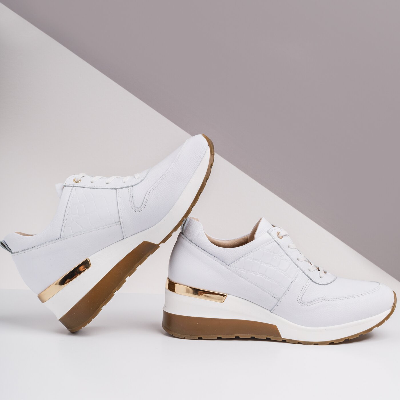 Damskie sneakersy (buty) SYMBIOSIS ISABEL SNEAKERS  sywl120002 kolor biały