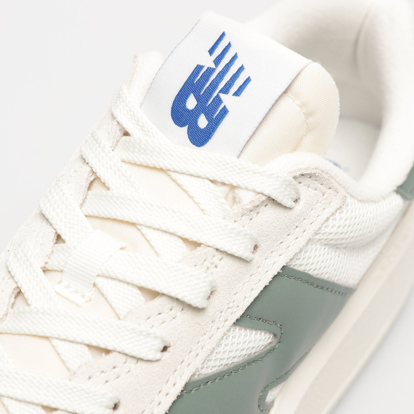 Damskie sneakersy (buty) NEW BALANCE CT302 ct302ro kolor kremowy