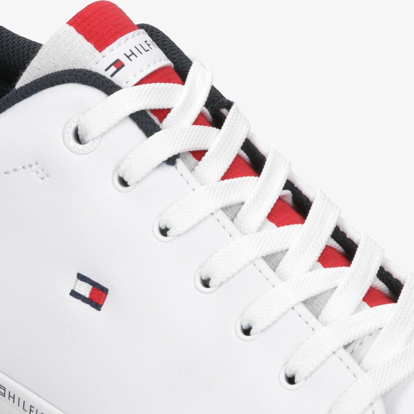 Męskie trampki TOMMY HILFIGER ESSENTIAL LEATHER VULC fm0fm02378100 kolor biały