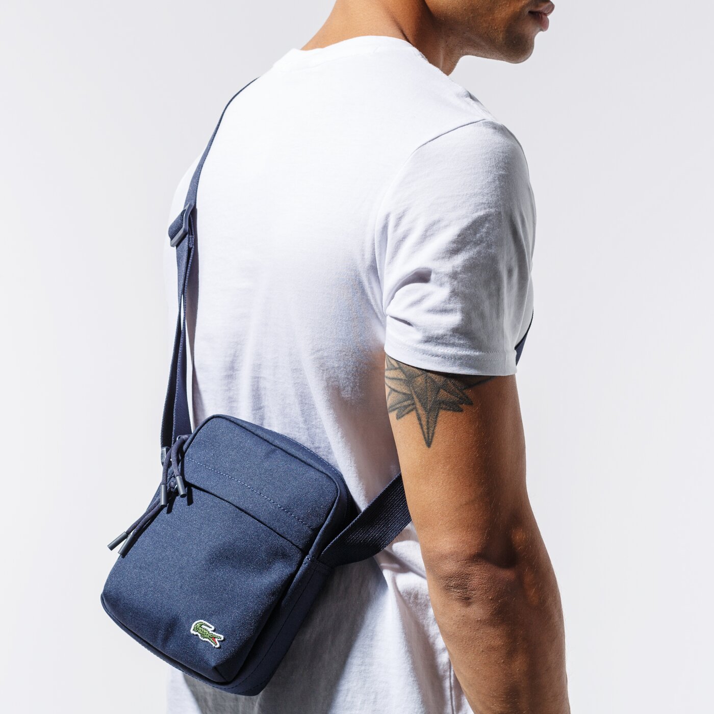 LACOSTE TORBA NEOCROC CAMERA BAG nh2102ne992 kolor granatowy