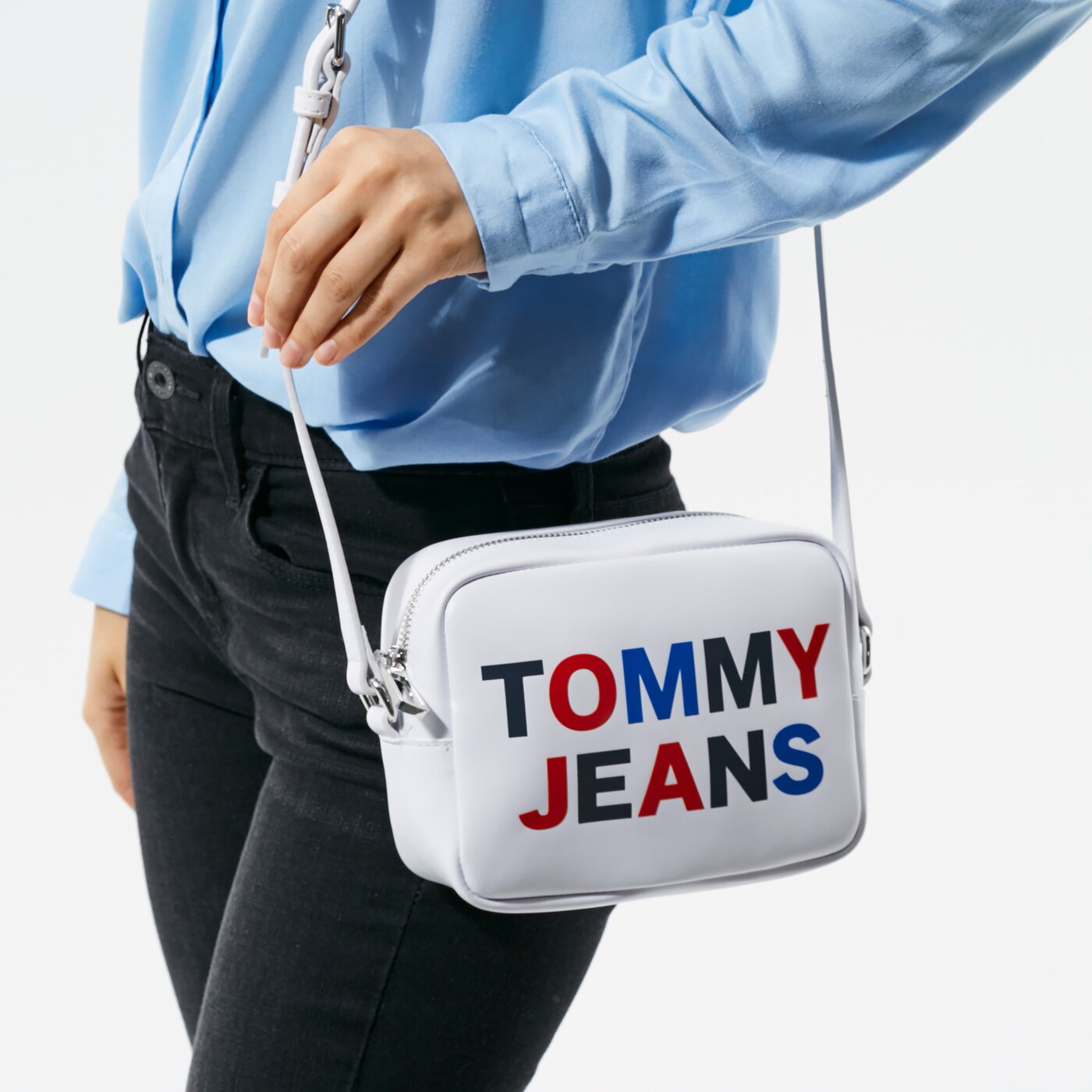 TOMMY HILFIGER TORBA TJW CAMERA BAG aw0aw09853ybr kolor multicolor