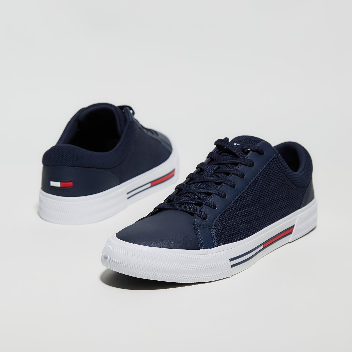 Męskie trampki TOMMY HILFIGER CORE MIX VULC TJM em0em00721dw5 kolor granatowy