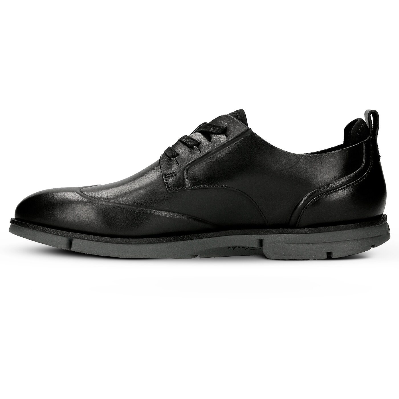 Męskie półbuty CLARKS TRIGEN WING 26128346 kolor czarny