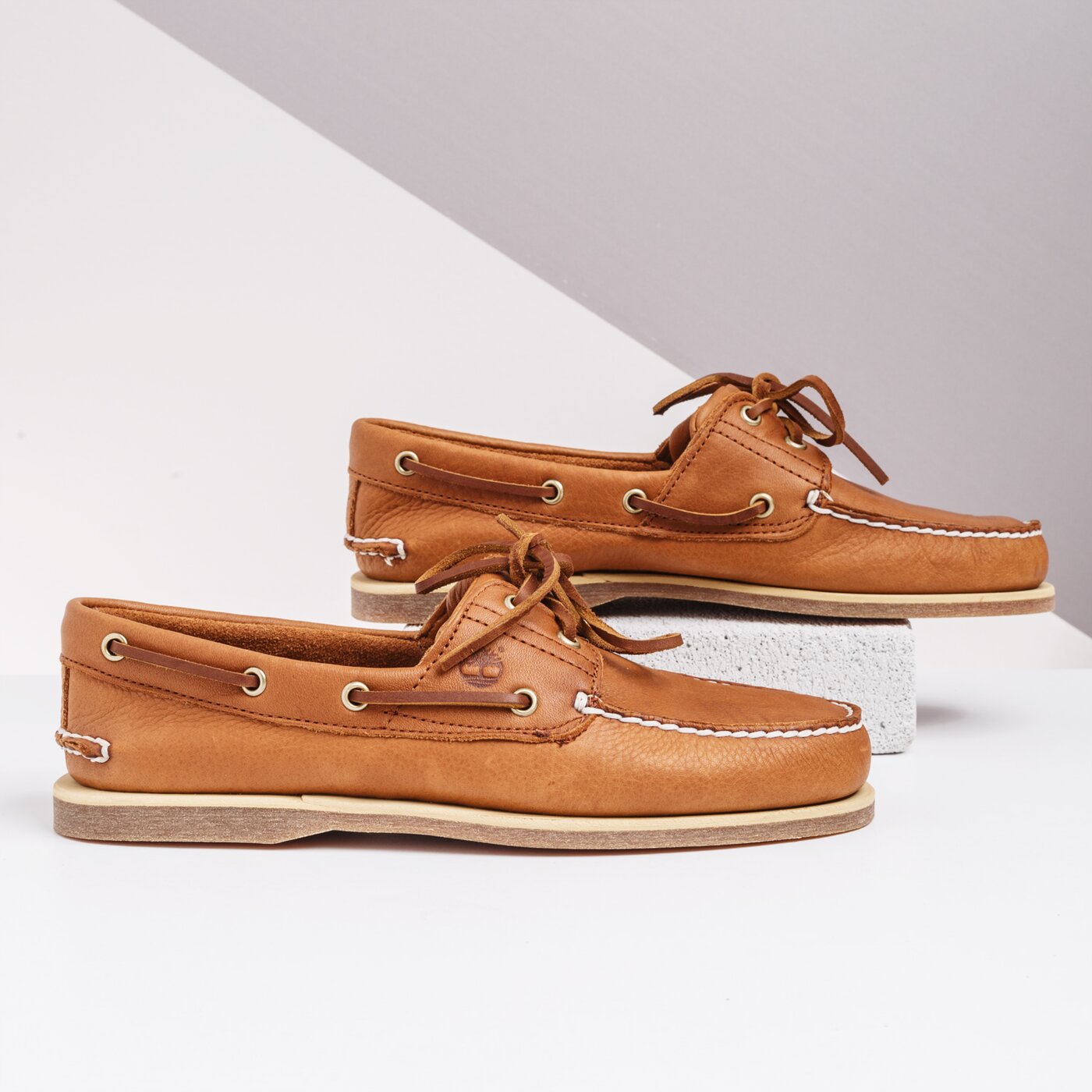 Męskie mokasyny TIMBERLAND CLASSIC BOAT 2 EYE tb0a2afnf131 kolor brązowy