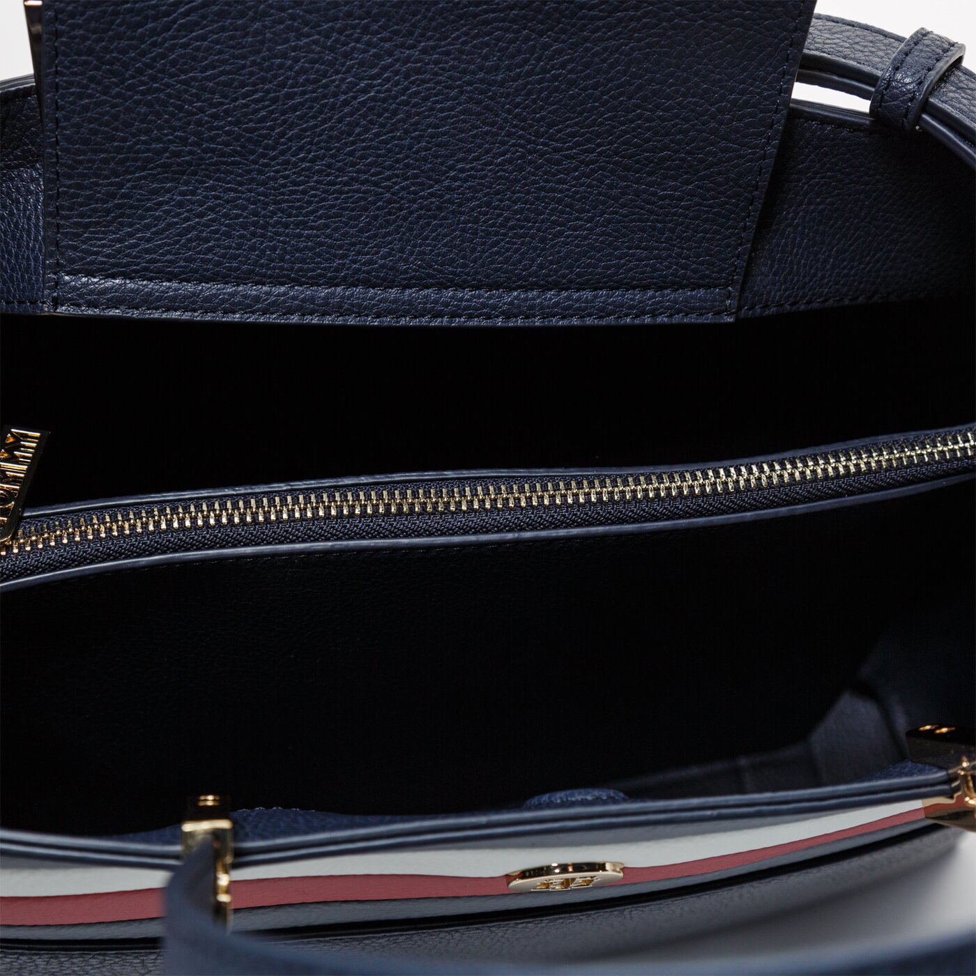 Damska torebka TOMMY HILFIGER TOREBKA CORE SATCHEL CORP aw0aw083230gy kolor granatowy