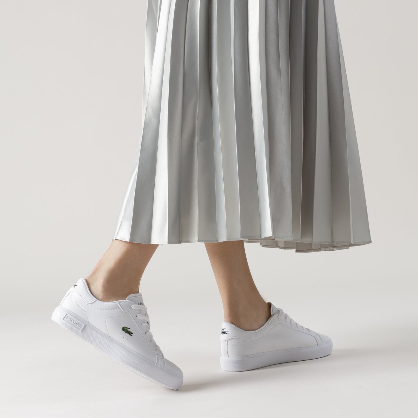 Dziecięce sneakersy (buty) LACOSTE POWERCOURT 0721 1 SUJ 741suj001421g kolor biały