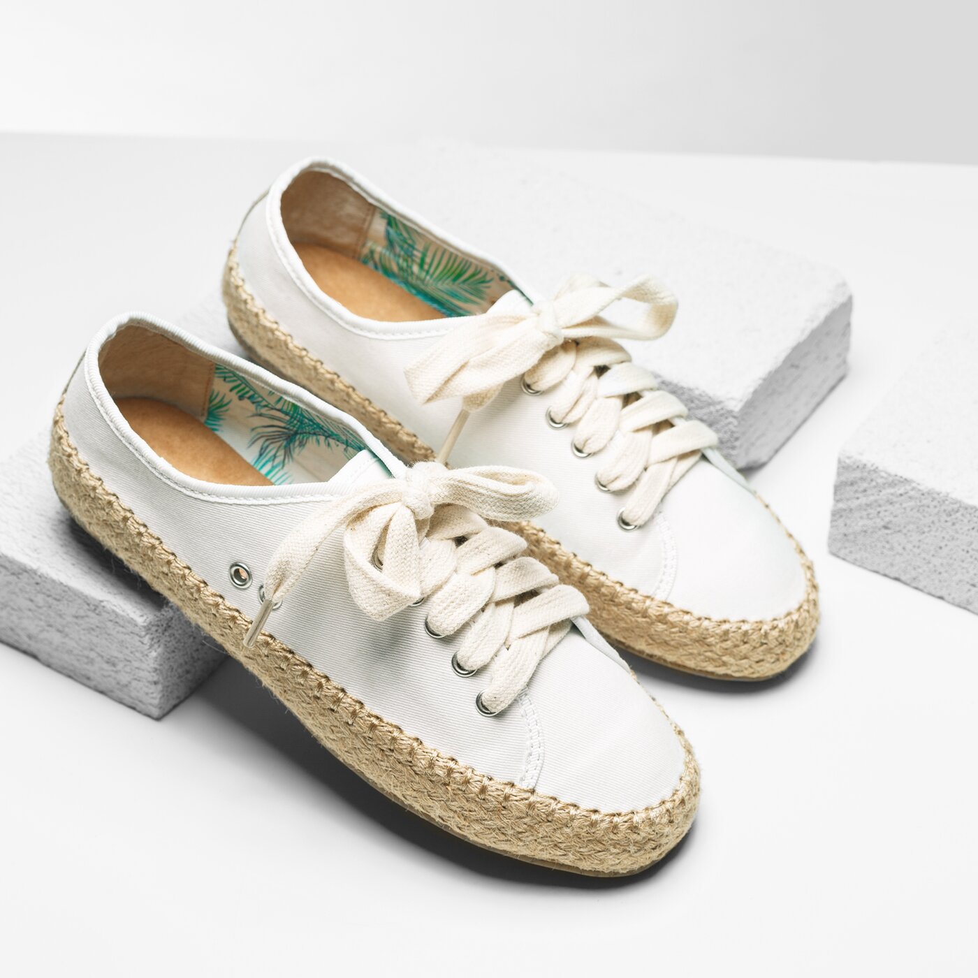 Damskie trampki EMU AUSTRALIA AGONIS  w11411coco kolor biały