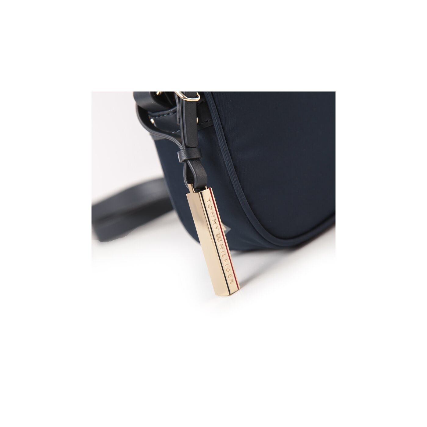 TOMMY HILFIGER TORBA HEATHER MINI CROSSOVER bw56927441403 kolor granatowy