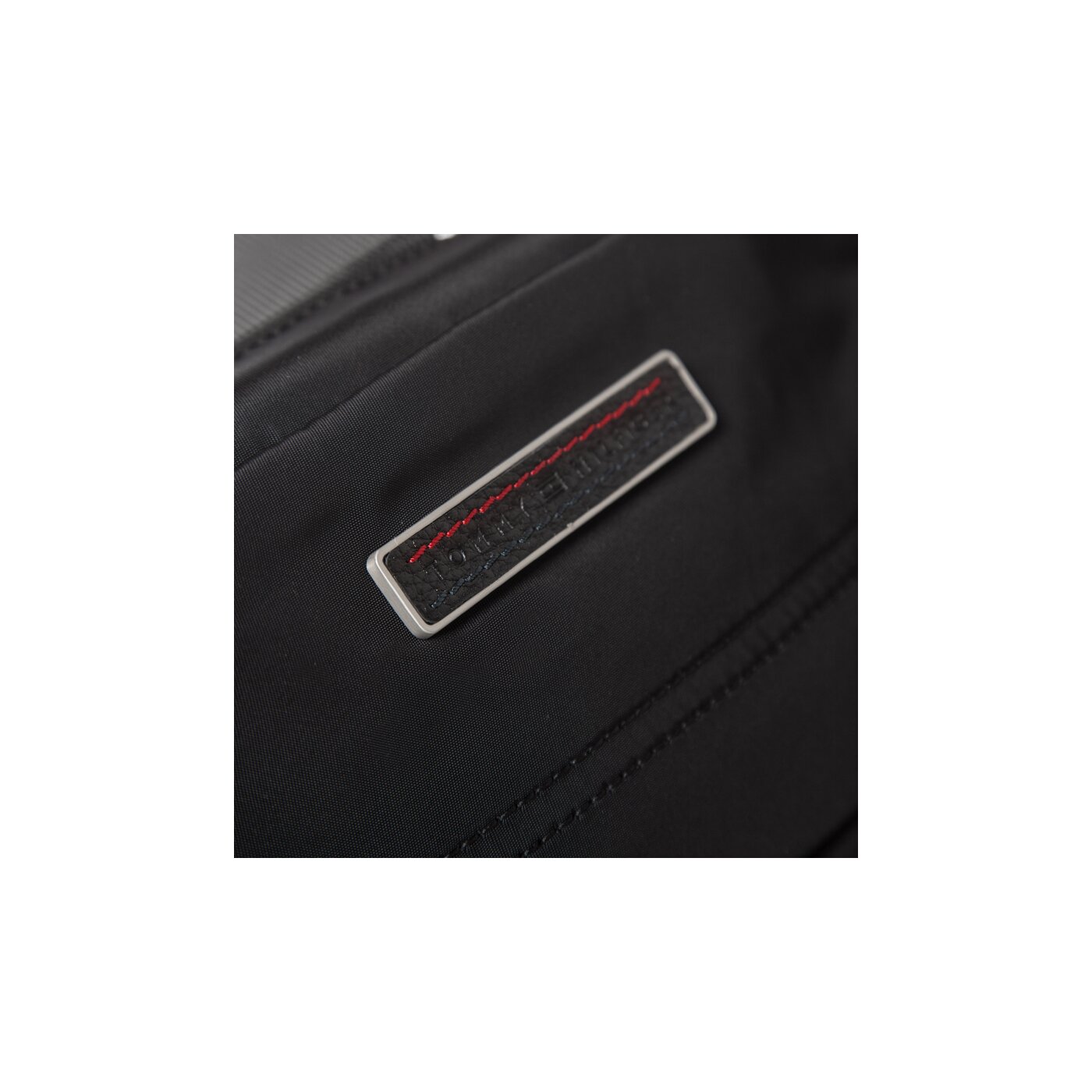 TOMMY HILFIGER TORBA SPENCER REPORTER am0am00637002 kolor czarny