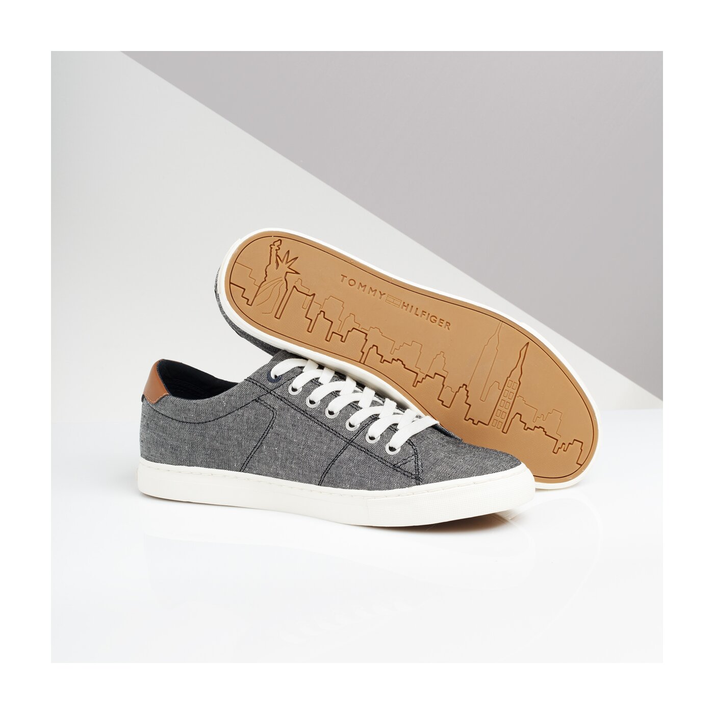 Męskie trampki TOMMY HILFIGER JAY11D fm0fm02204990 kolor szary