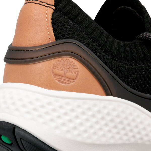 Damskie sneakersy (buty) TIMBERLAND FLYROAM GO KNIT CHUKKA a1sro kolor czarny