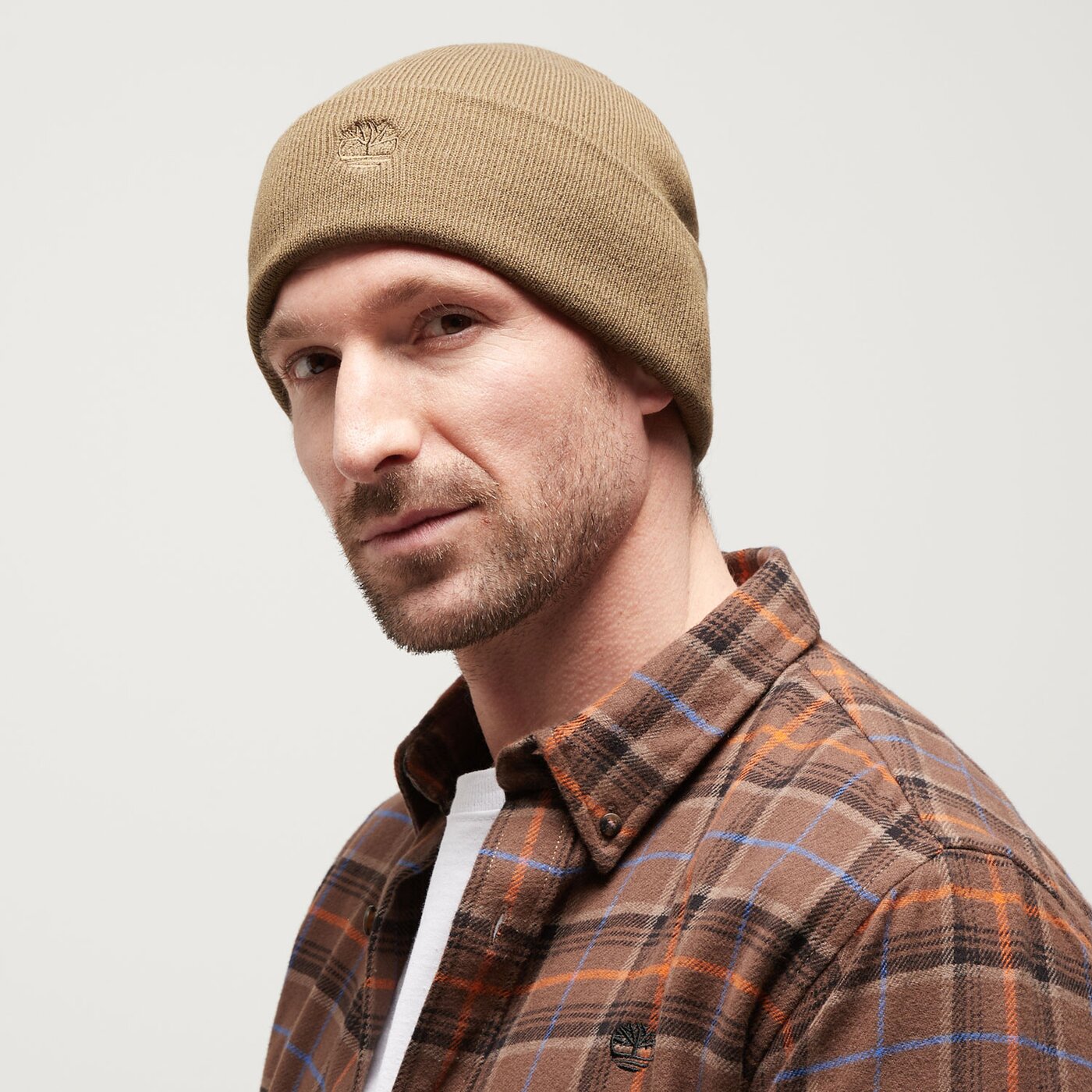 Damska czapka zimowa TIMBERLAND CZAPKA CUFF BEANIE W/ EMBROIDERED LOGO tb0a61cja581 kolor zielony