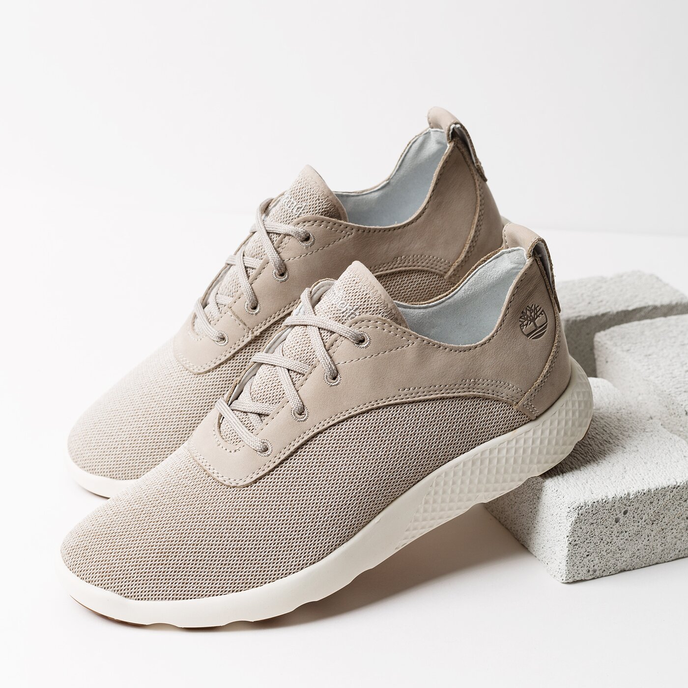 Męskie sneakersy (buty) TIMBERLAND FLYROAM F/L OXFORD  ca1oc6 kolor beżowy