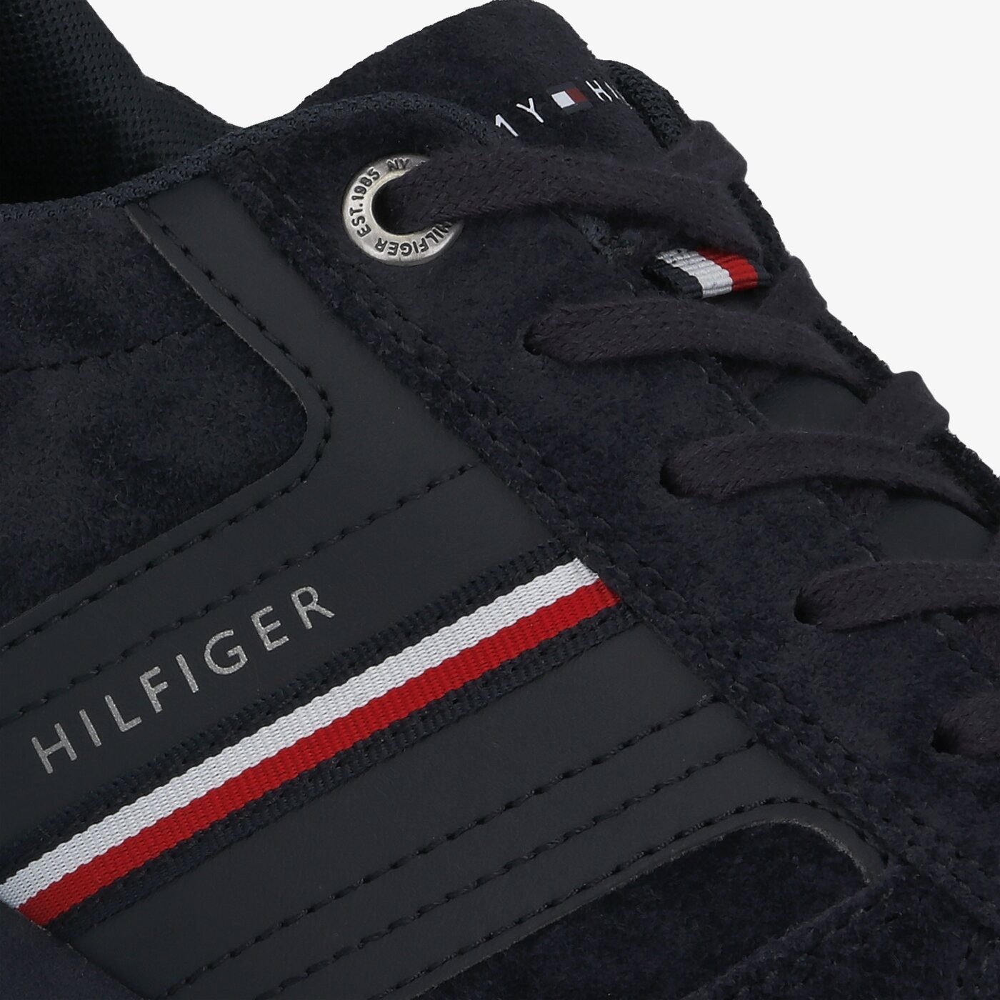 Męskie sneakersy (buty) TOMMY HILFIGER MAXWELL 26B ICONIC SUEDE RUNNER fm0fm03001dw5 kolor granatowy