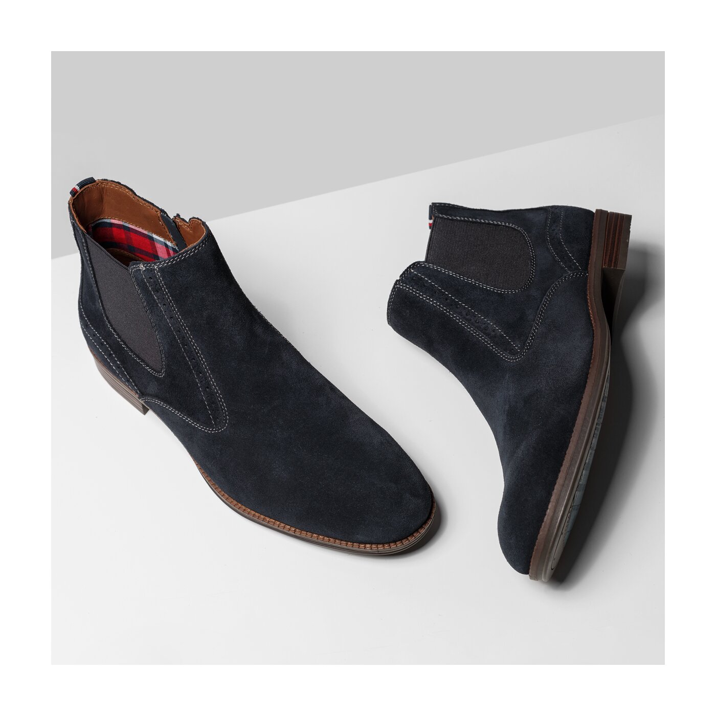 Męskie buty za kostkę TOMMY HILFIGER T2285OMMY COLTON 8B fm56821562403 kolor granatowy