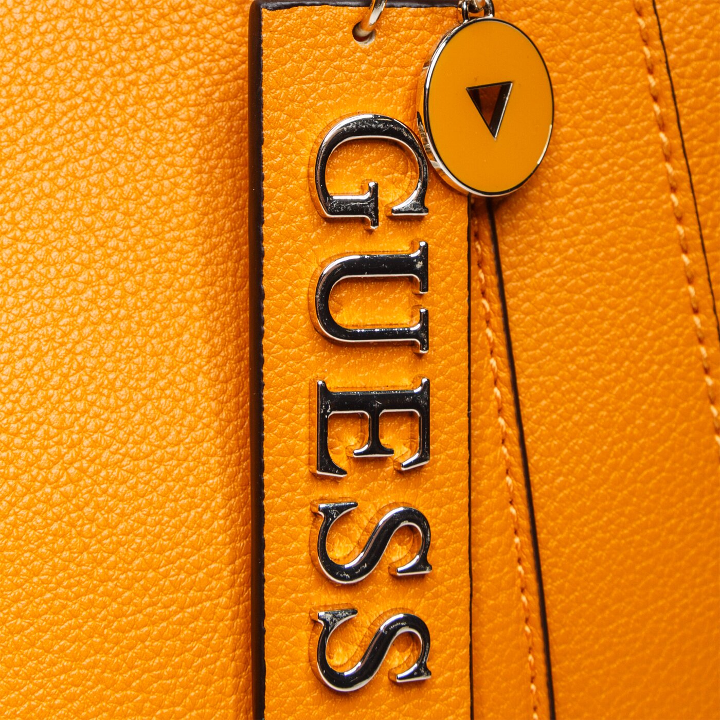 Damska torebka GUESS TOREBKA NAYA TRAP TOTE hwvg7881230mgd kolor musztardowy