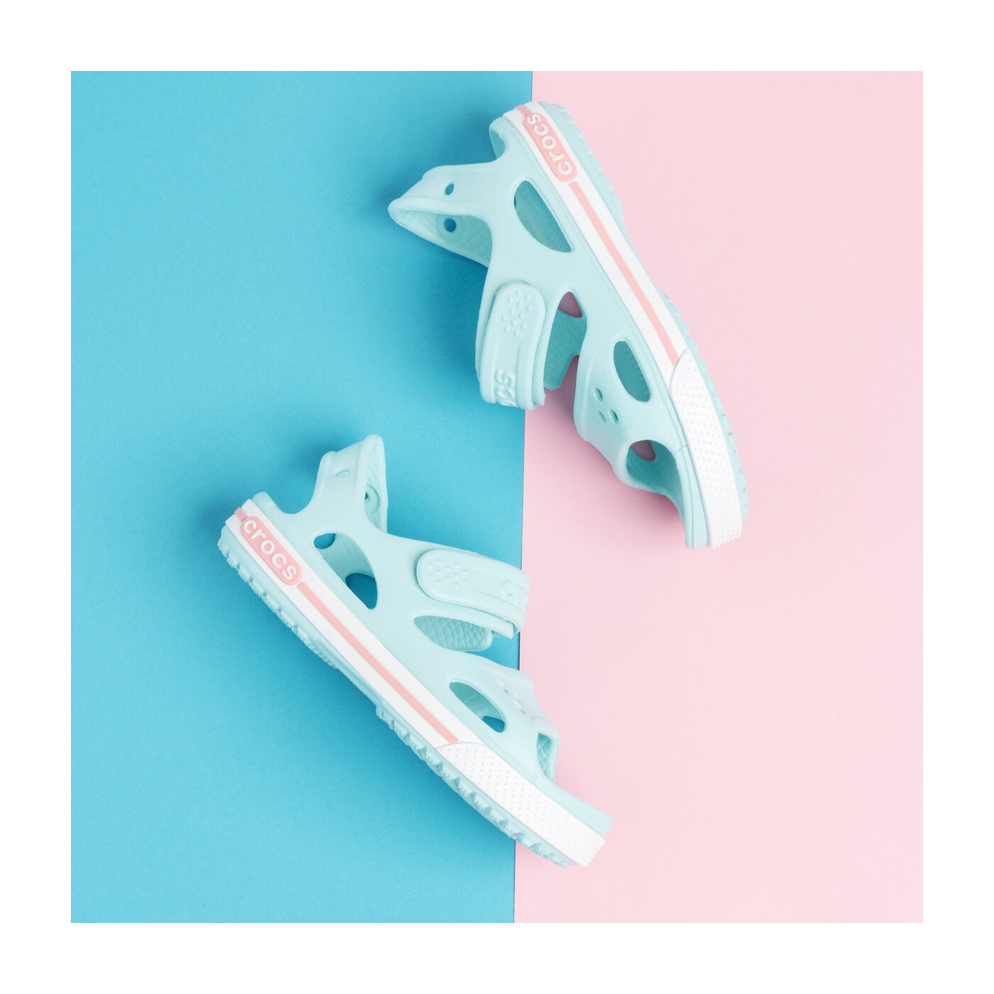 Dziecięce sandały / klapki CROCS CROCBAND II SANDAL PS 148544o9i kolor niebieski