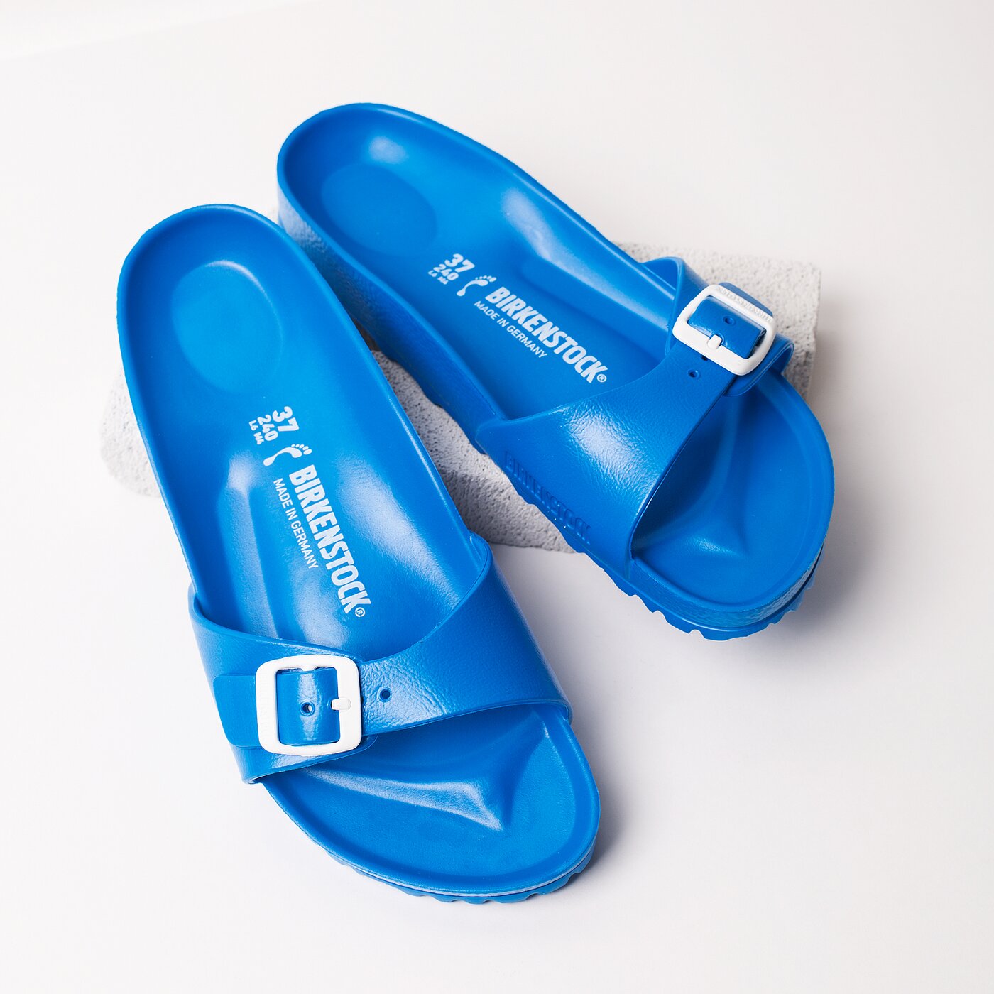 Damskie klapki BIRKENSTOCK MADRID EVA 1003513 kolor niebieski