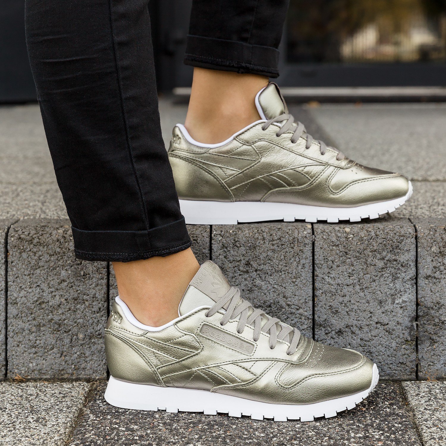 zlote reebok cl lthr